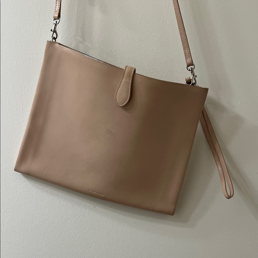 Minimalist Tan Crossbody Bag - Unbranded